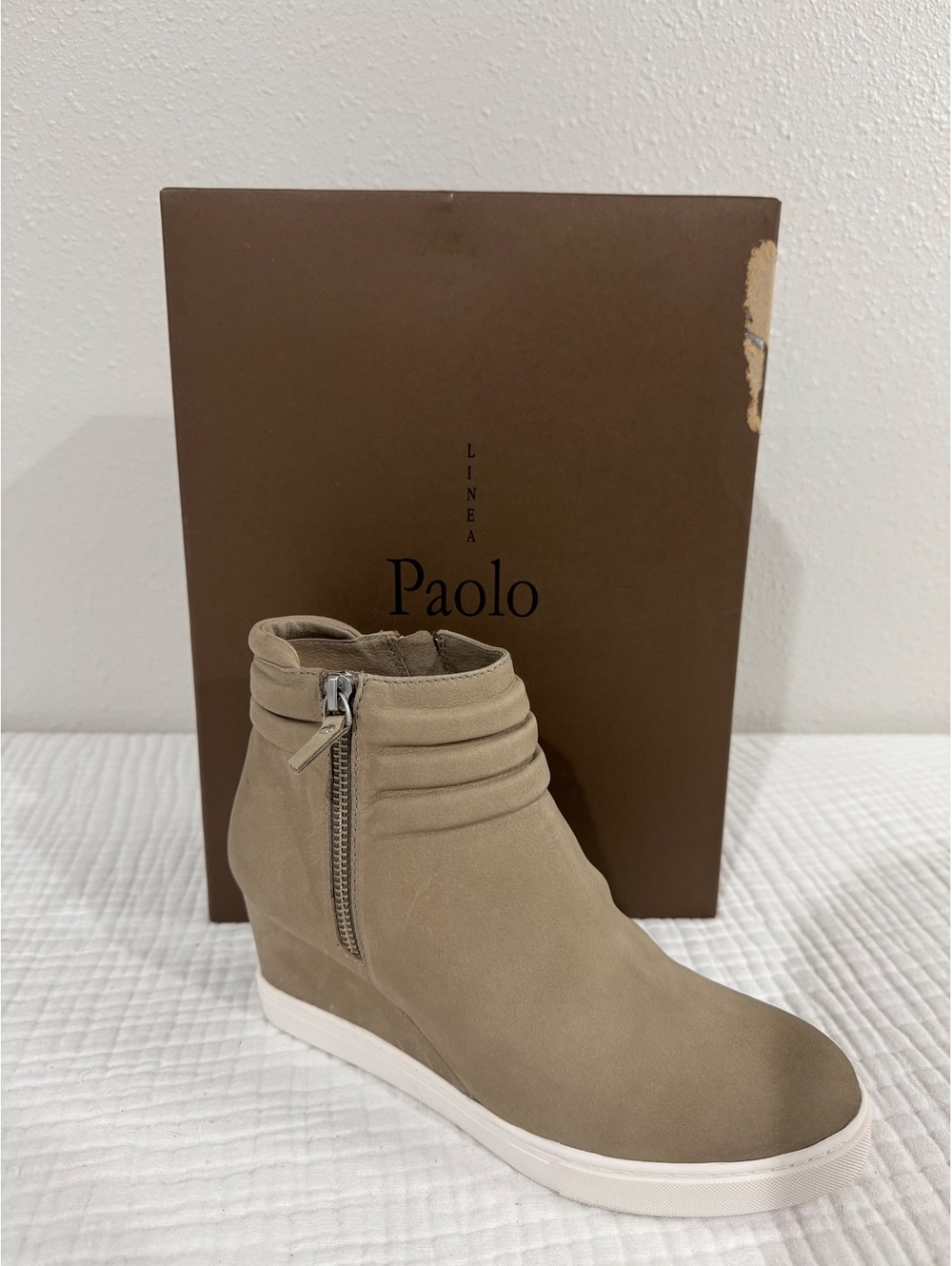 Linea Paolo Frieda Women’s Wedge Sneaker Booties – taupe Leather – Size 7.5